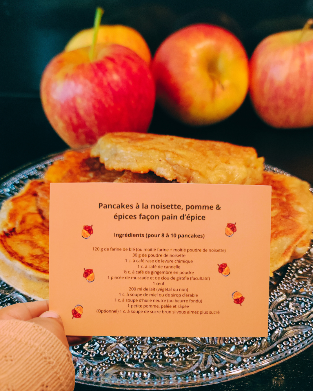 ⭐ Lot de 4 Cartes Illustrées – Édition Spéciale Fêtes de Fin d’Année ⭐